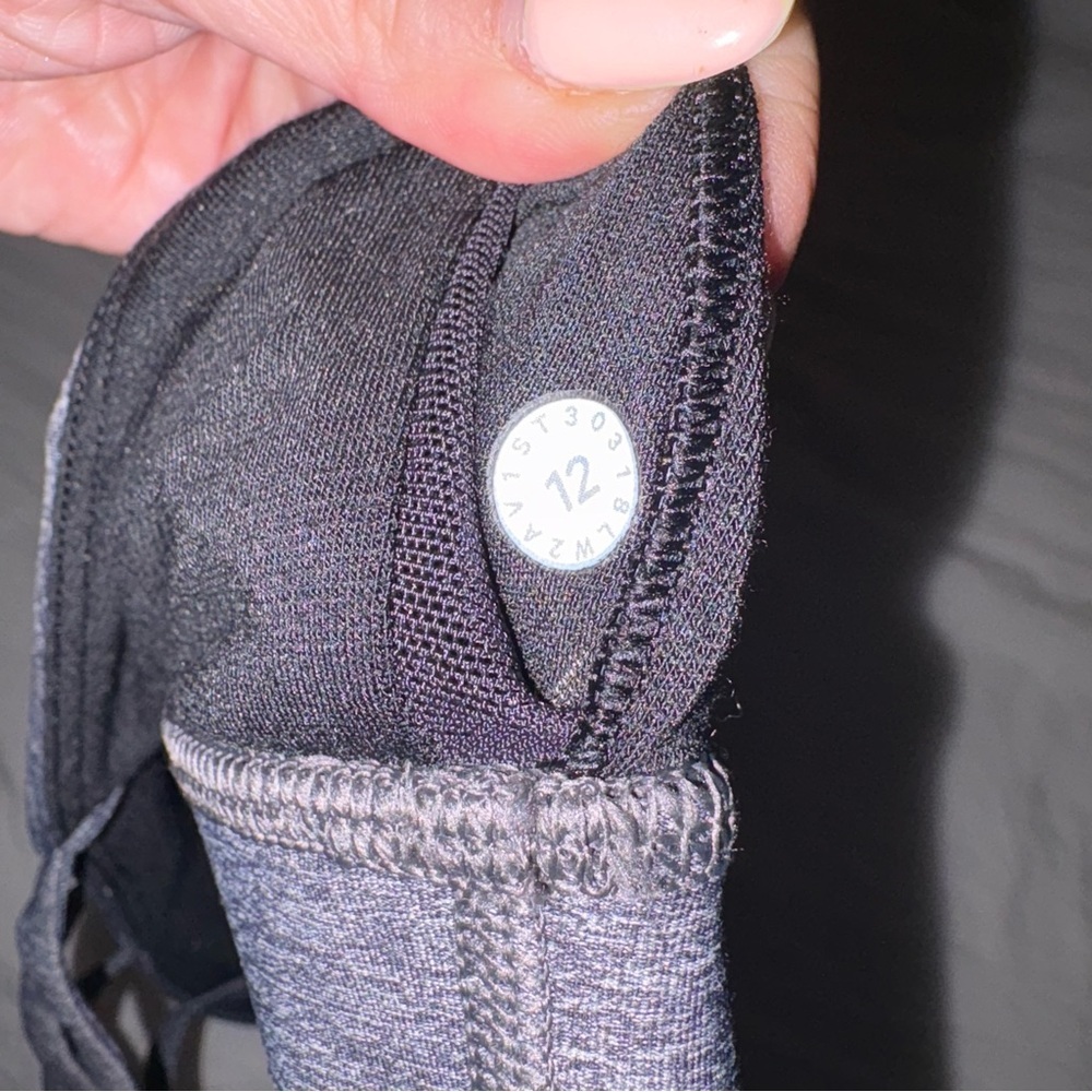 Lululemon Women's Charcoal Gray Strappy Sports Bralette (Bra) - Picture 7 of 8